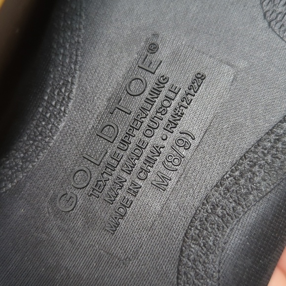 NEW Gold Toe Men’s Slippers Memory Foam Black Corduroy Indoor/Outdoor Med 8/9 - Picture 6 of 9